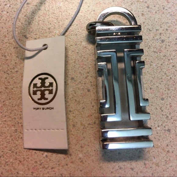 COPY - Tory Burch Fitbit tracker necklace. Brand new! - Picture 3 of 8